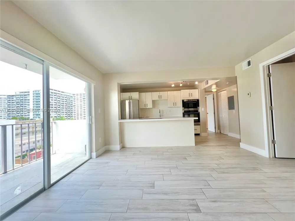 1300 Alton Rd #6C Miami Beach, FL 33139