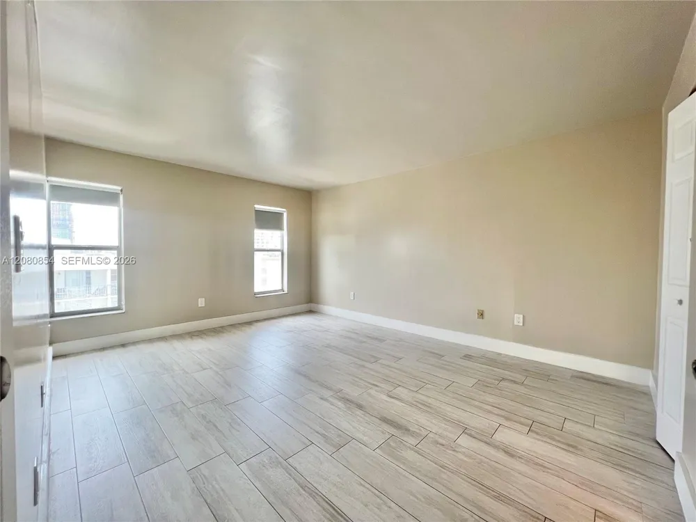 1300 Alton Rd #6C Miami Beach, FL 33139