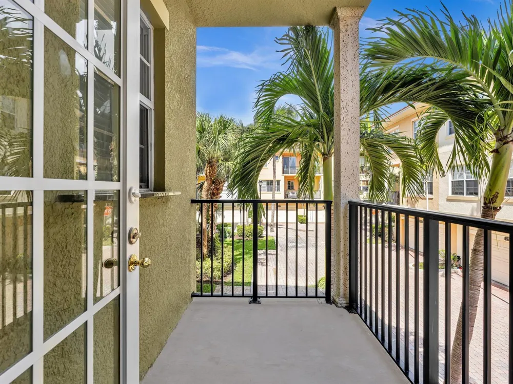 2751 RAVELLA WAY Palm Beach Gardens, FL 33410