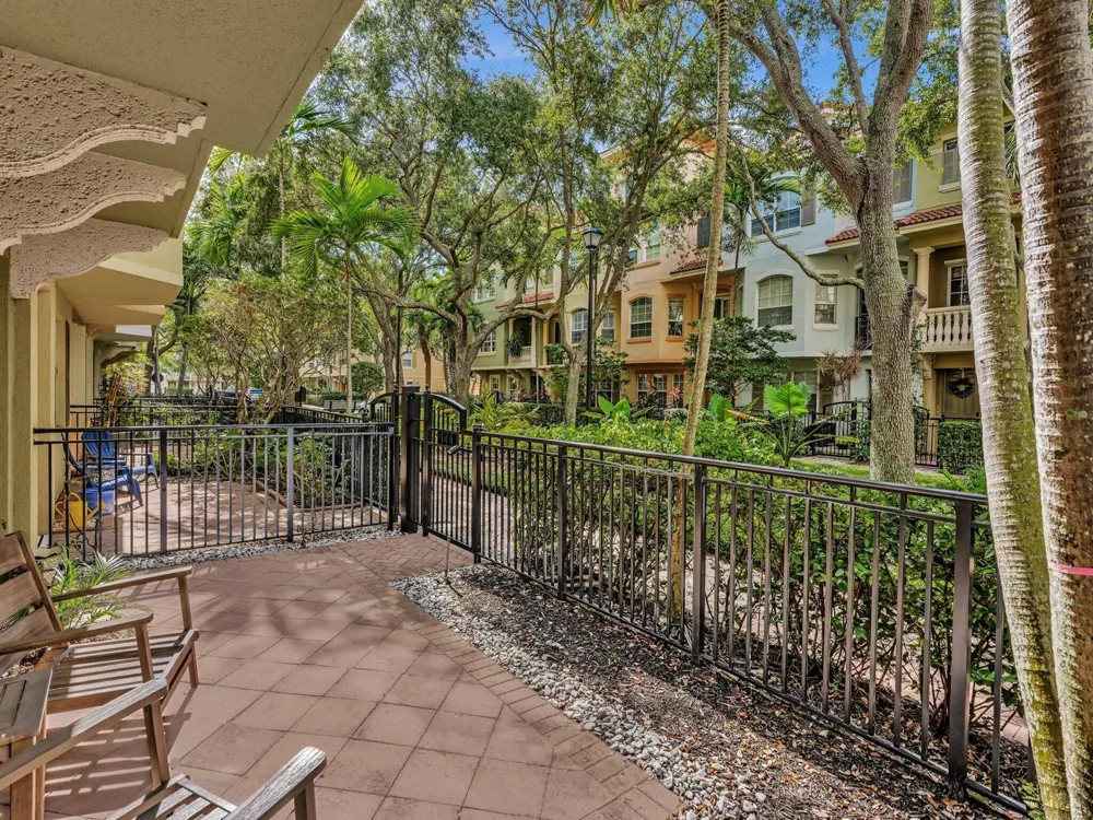 2751 RAVELLA WAY Palm Beach Gardens, FL 33410