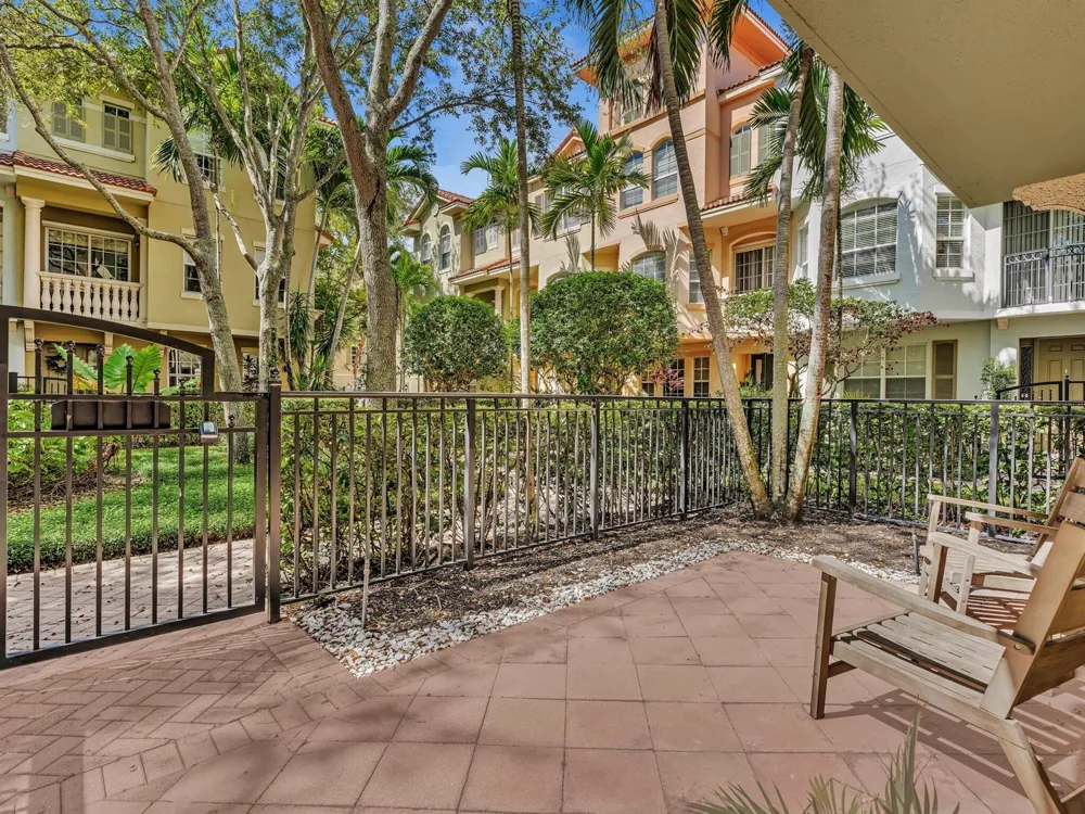 2751 RAVELLA WAY Palm Beach Gardens, FL 33410