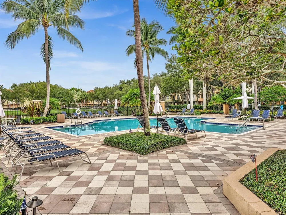 2751 RAVELLA WAY Palm Beach Gardens, FL 33410