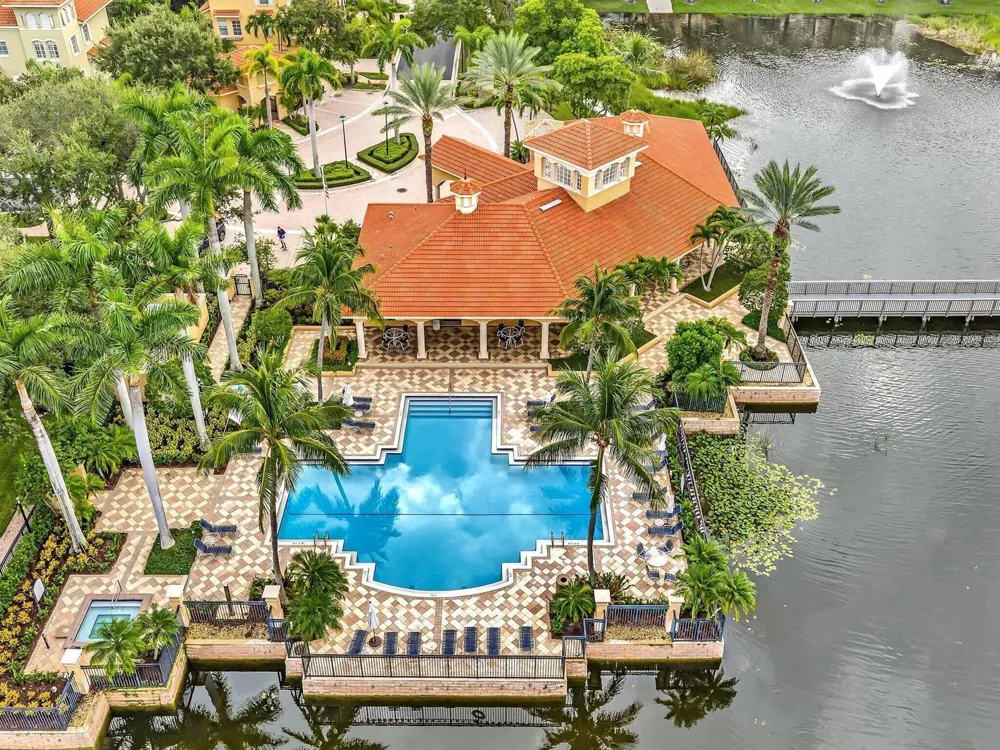 2751 RAVELLA WAY Palm Beach Gardens, FL 33410