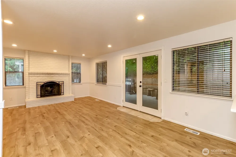 28803 184th Place SE Kent, WA 98042