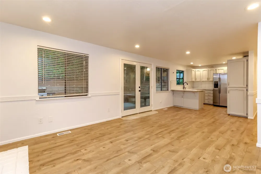 28803 184th Place SE Kent, WA 98042