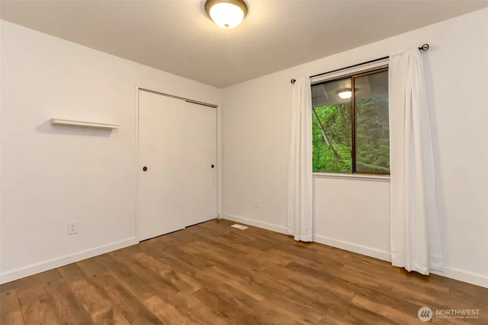 28803 184th Place SE Kent, WA 98042