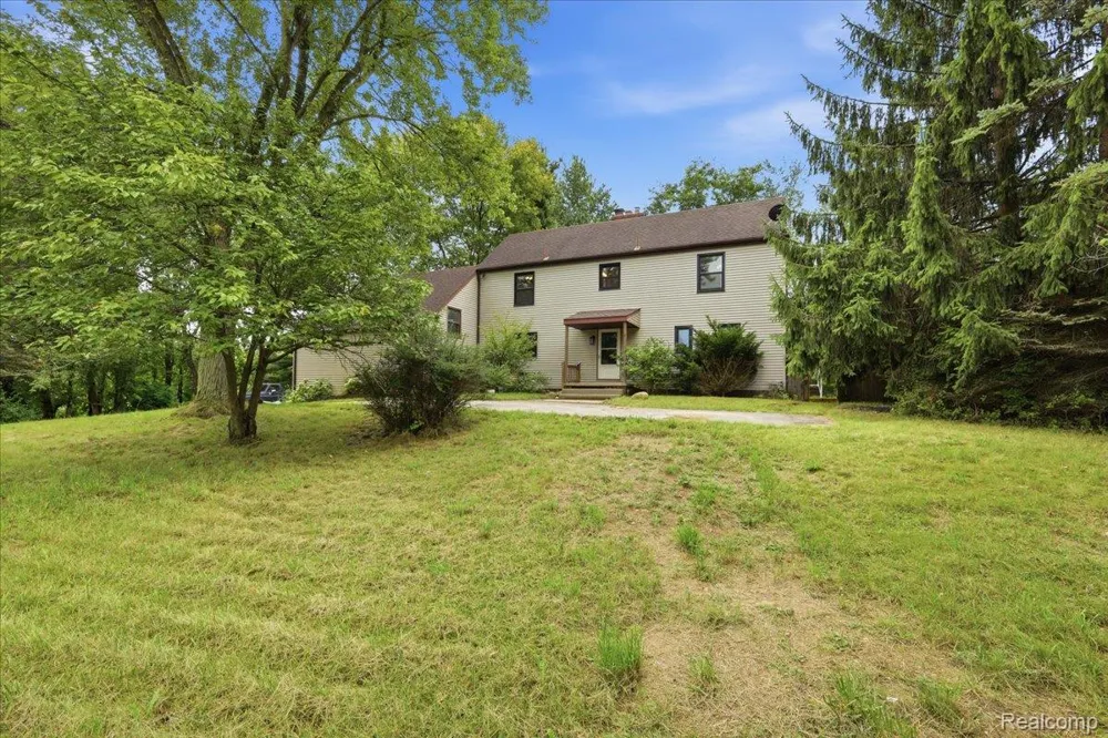 1700 Granger Road Brandon Charter Township, MI 48462