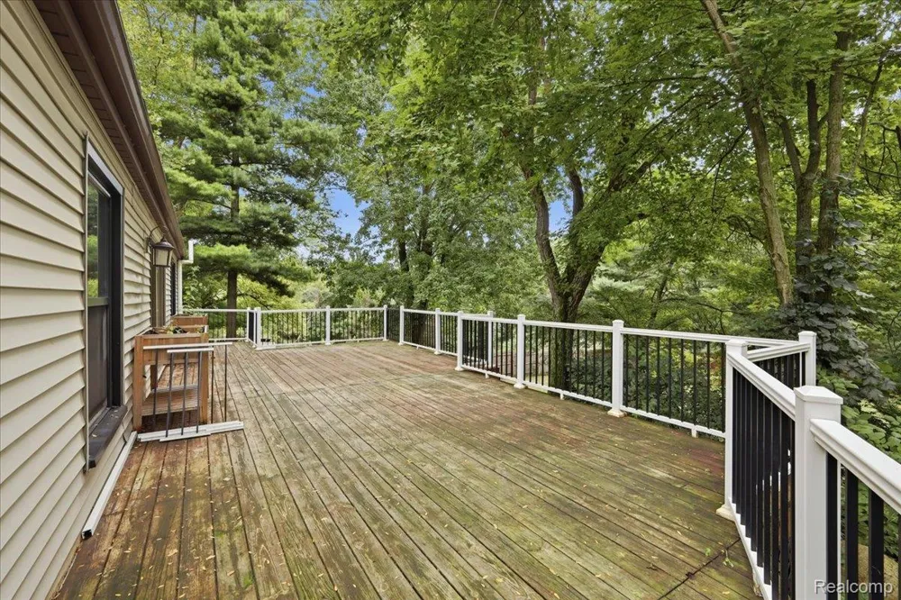 1700 Granger Road Brandon Charter Township, MI 48462