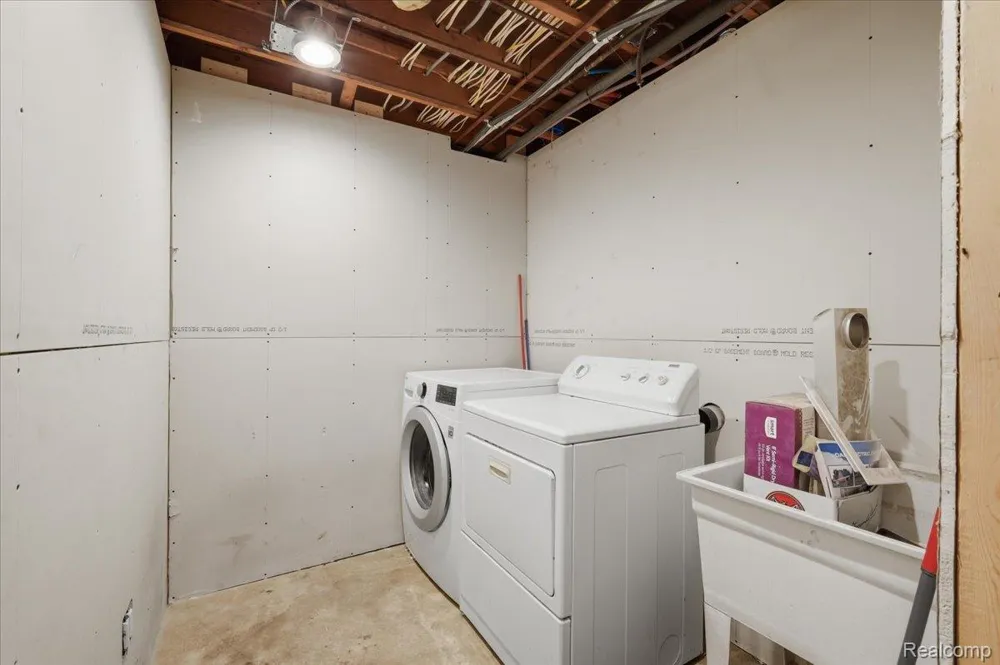 1700 Granger Road Brandon Charter Township, MI 48462