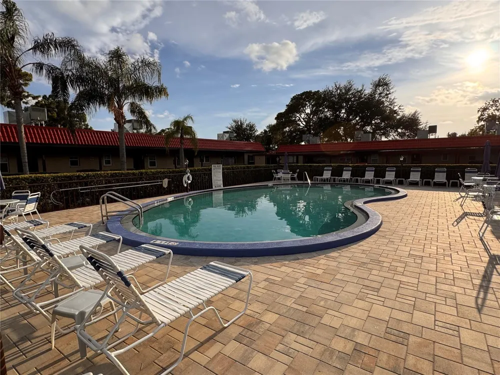 601 HERCULES AVENUE #1404 Clearwater, FL 33765