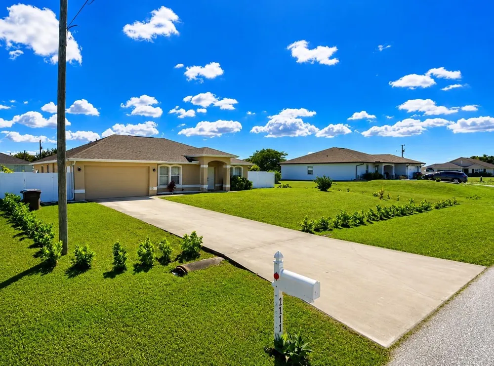 1100 NW 22ND PLACE Cape Coral, FL 33993