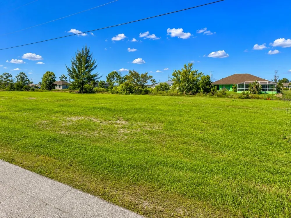 1100 NW 22ND PLACE Cape Coral, FL 33993