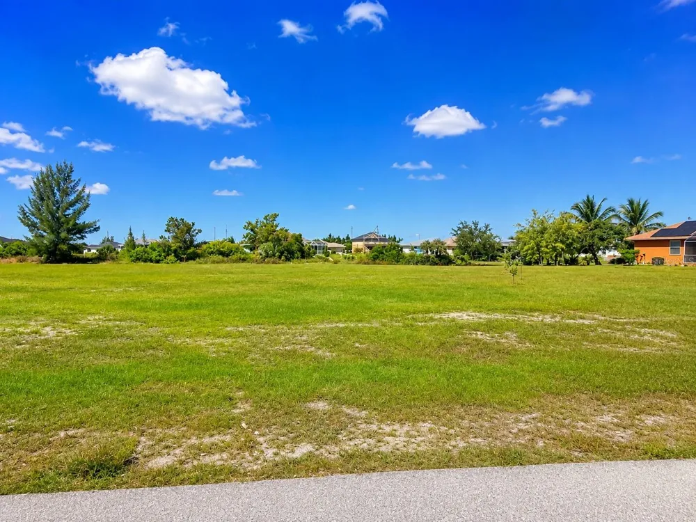 1100 NW 22ND PLACE Cape Coral, FL 33993