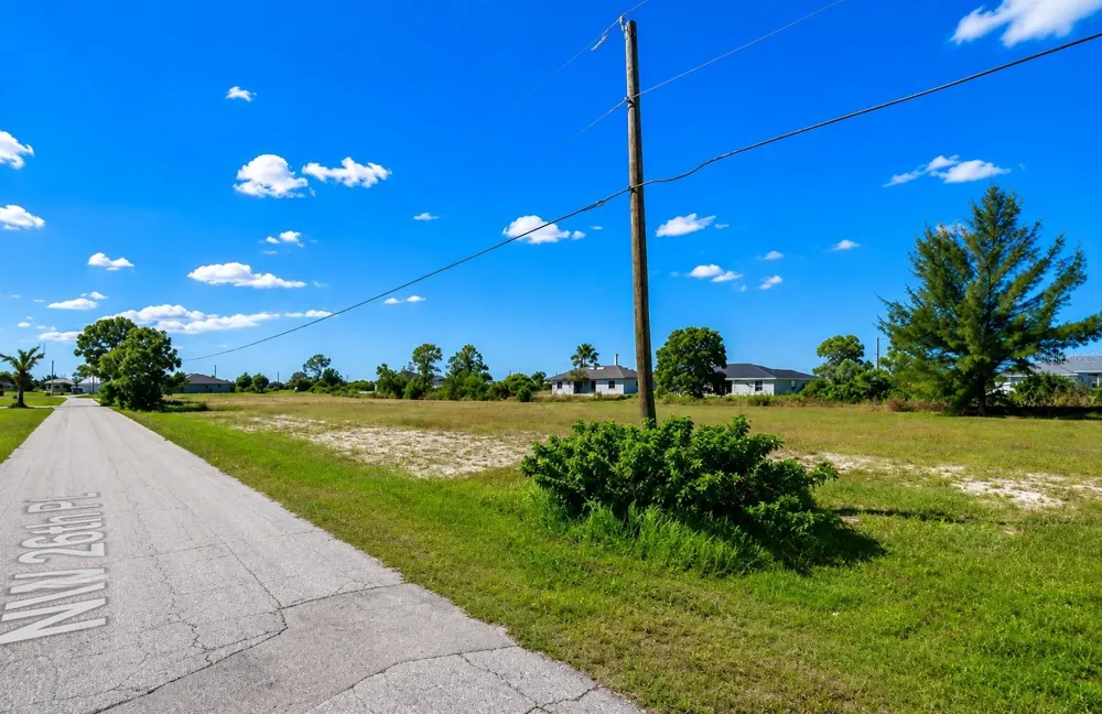 1100 NW 22ND PLACE Cape Coral, FL 33993