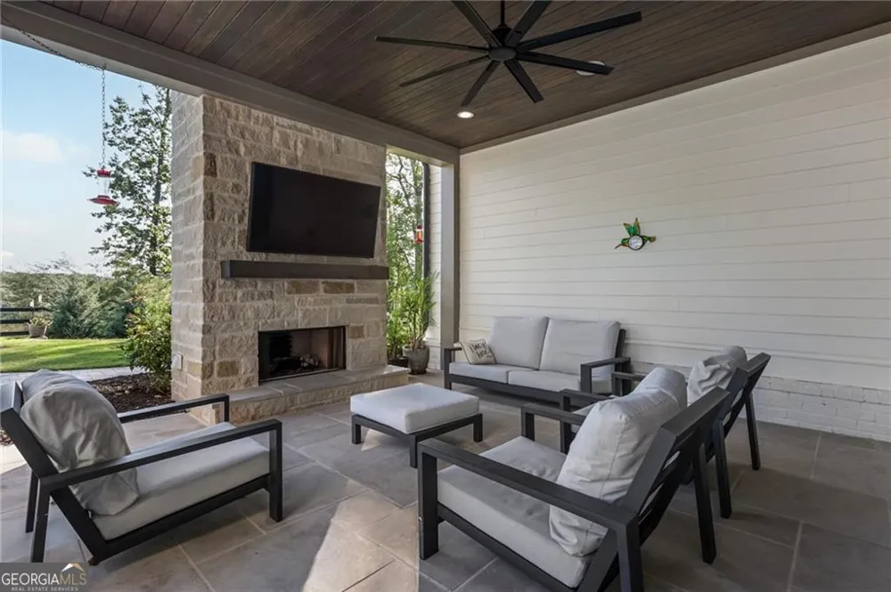 1050 Little River LN Milton, GA 30004