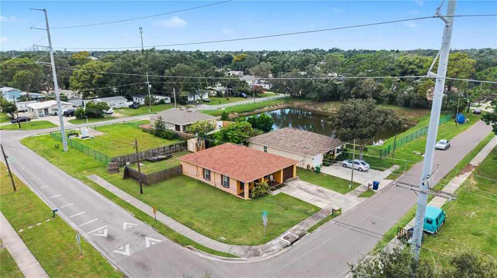 2423 E OKARA ROAD Tampa, FL 33612