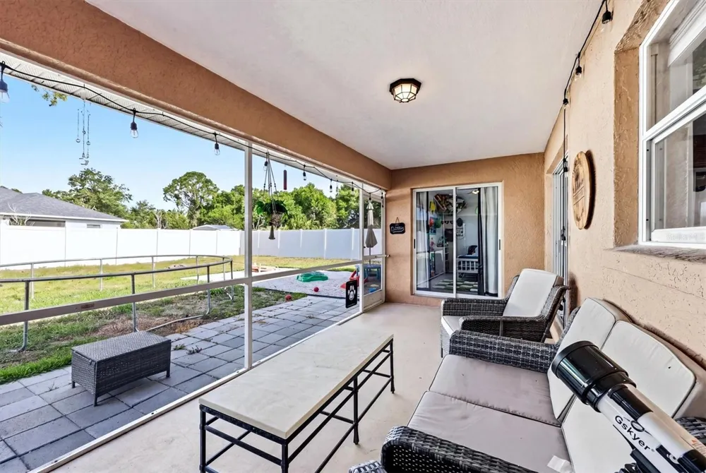 2565 CLOVELON STREET North Port, FL 34291