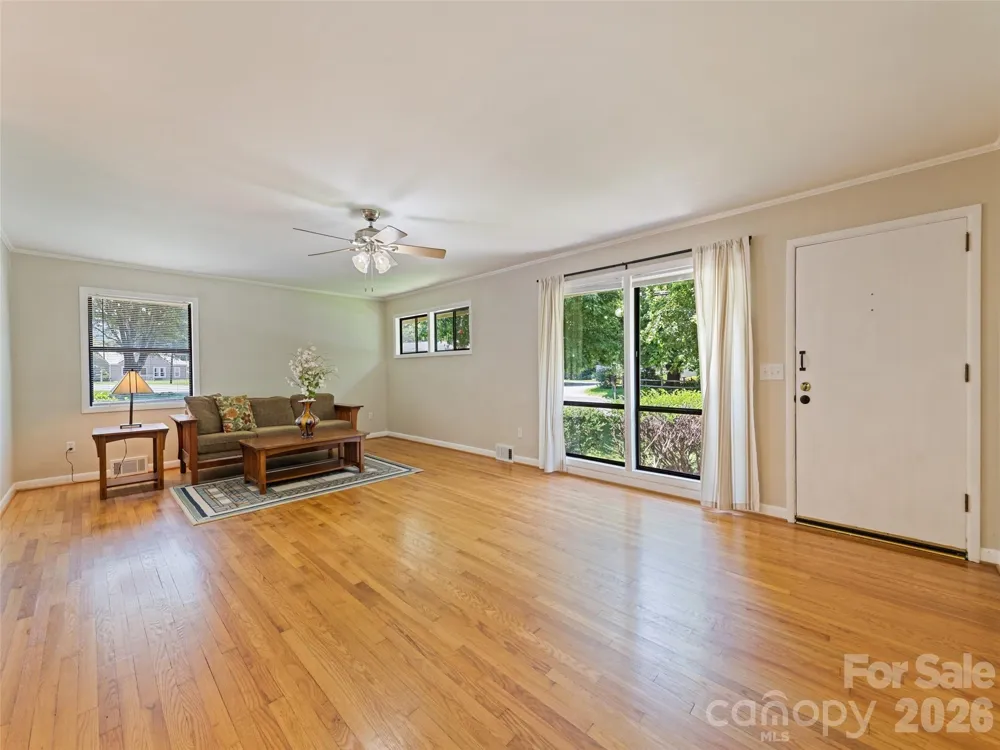 713 Brown Avenue Waynesville, NC 28786