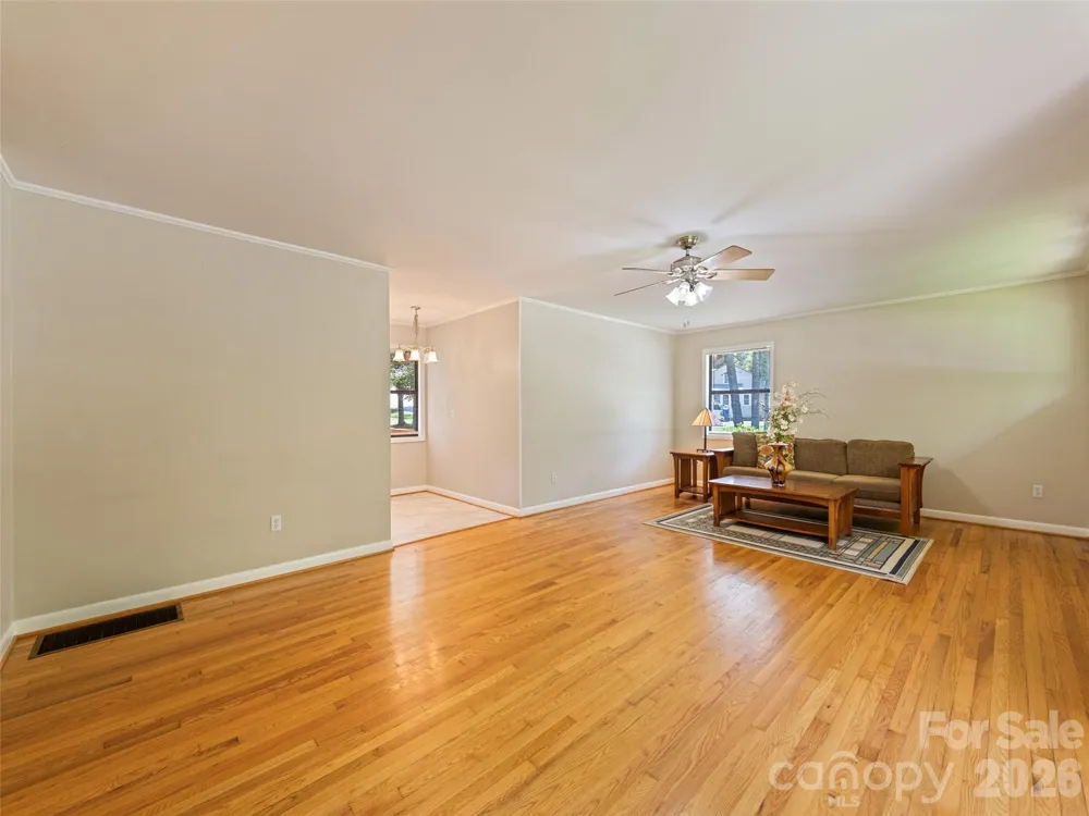 713 Brown Avenue Waynesville, NC 28786