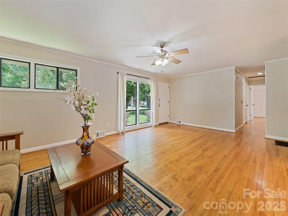 713 Brown Avenue Waynesville, NC 28786