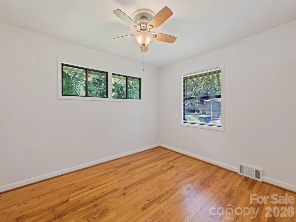 713 Brown Avenue Waynesville, NC 28786