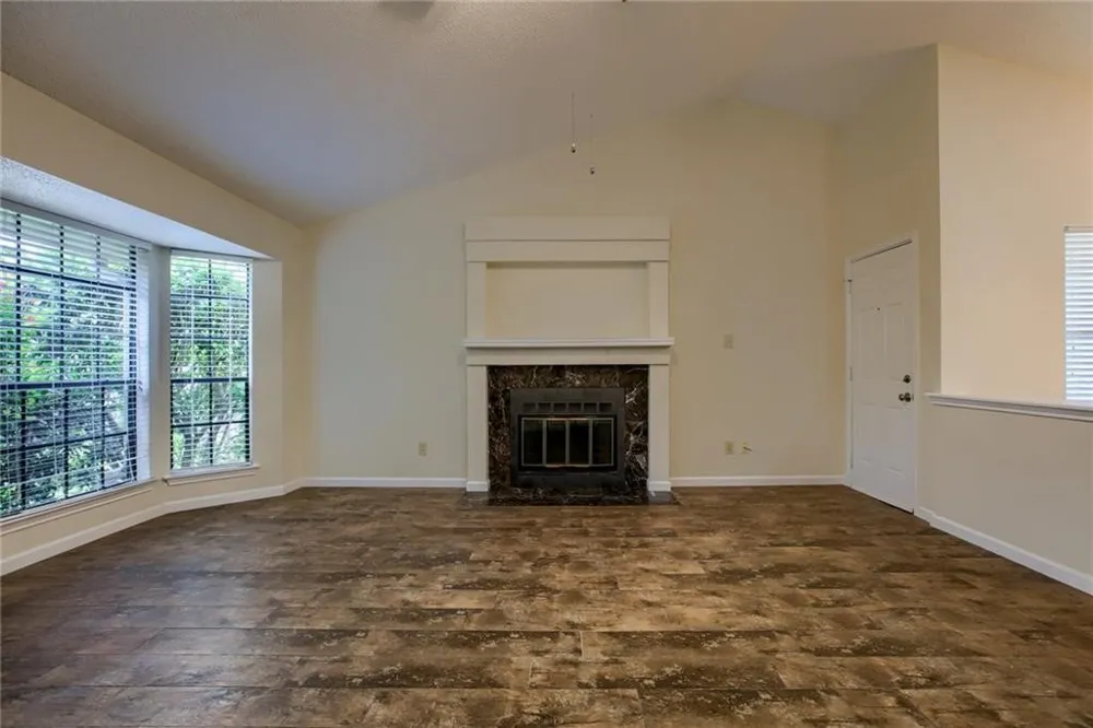 12320 Thompkins Drive Austin, TX 78753