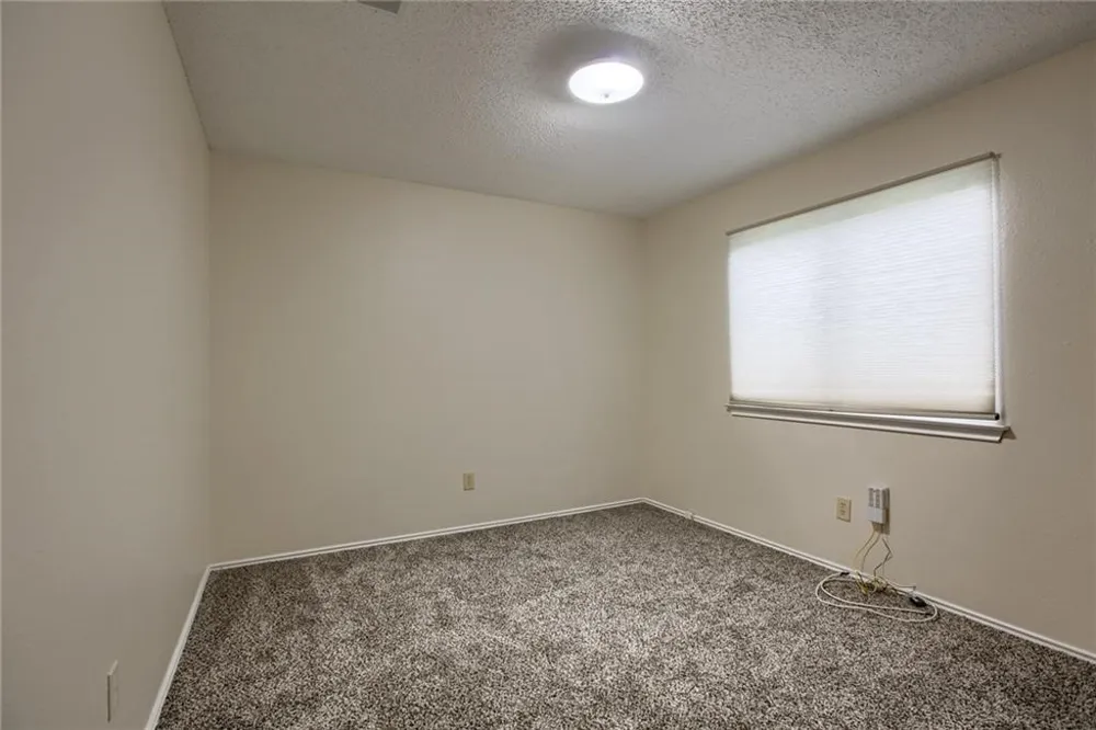 12320 Thompkins Drive Austin, TX 78753