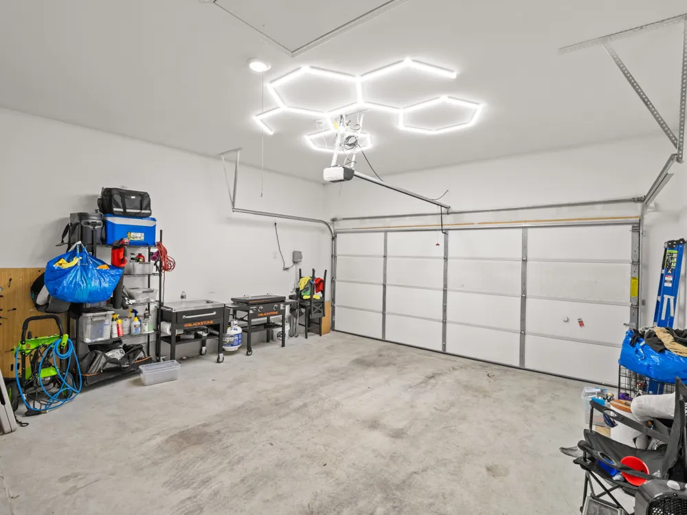 2729 Louris Lane Pflugerville, TX 78660