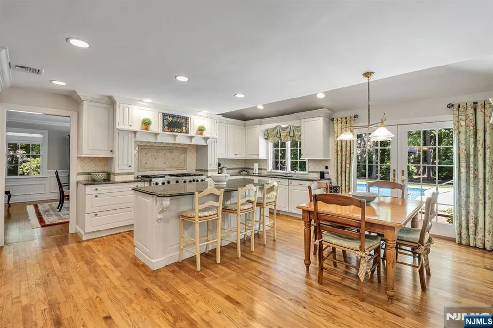 65 W Walnut Street Mahwah, NJ 07430