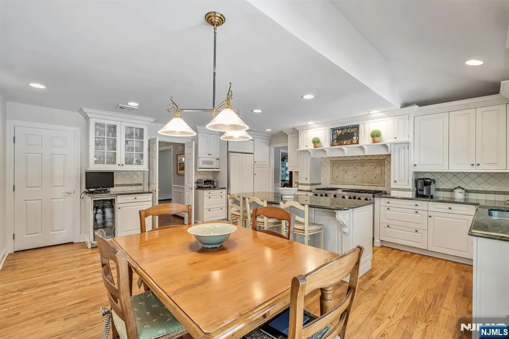 65 W Walnut Street Mahwah, NJ 07430