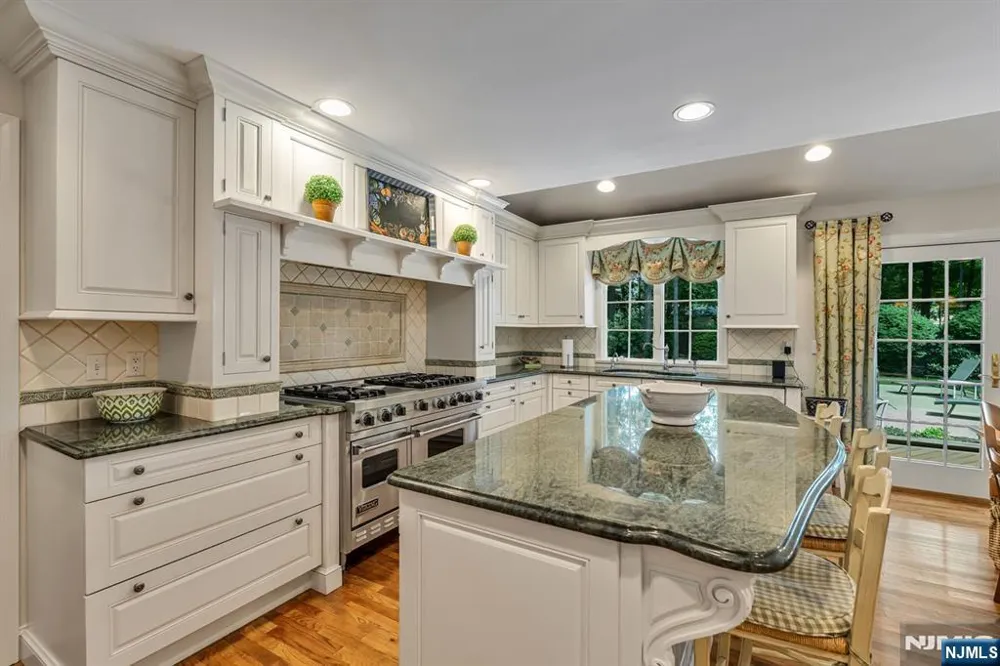 65 W Walnut Street Mahwah, NJ 07430