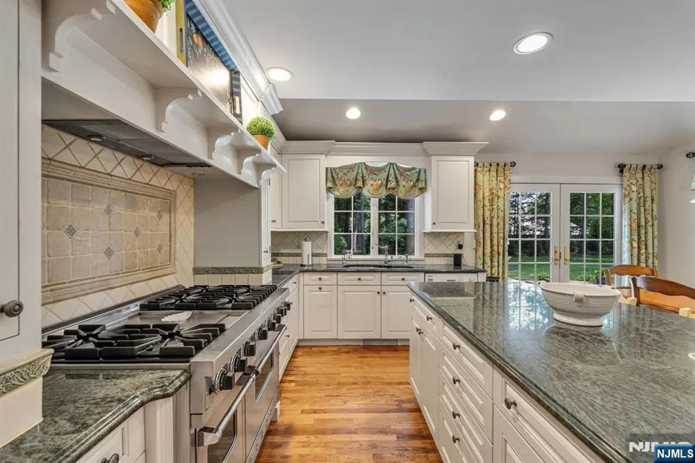 65 W Walnut Street Mahwah, NJ 07430