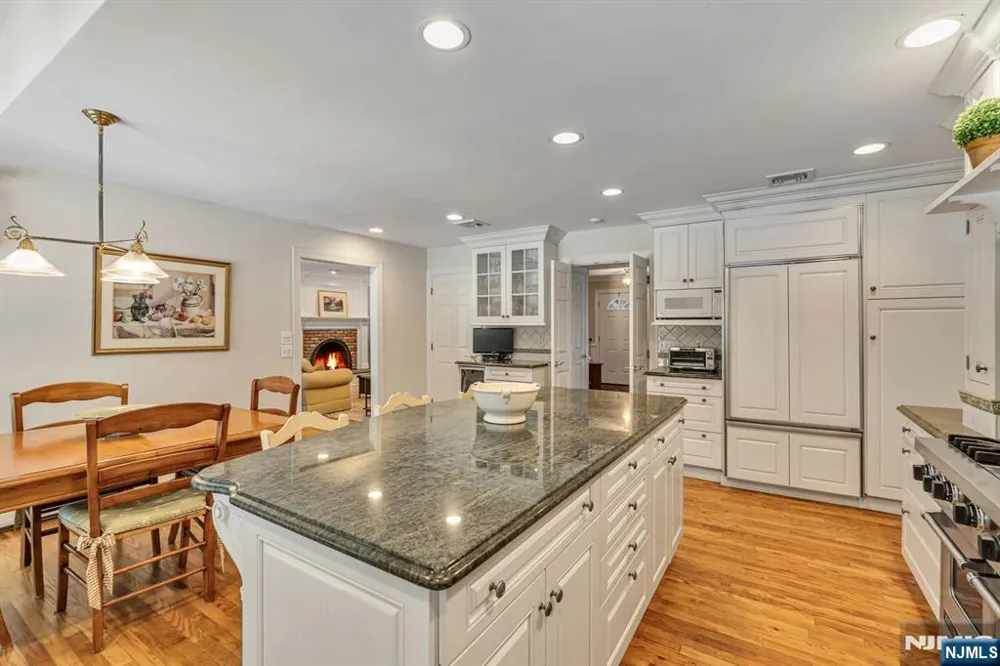 65 W Walnut Street Mahwah, NJ 07430