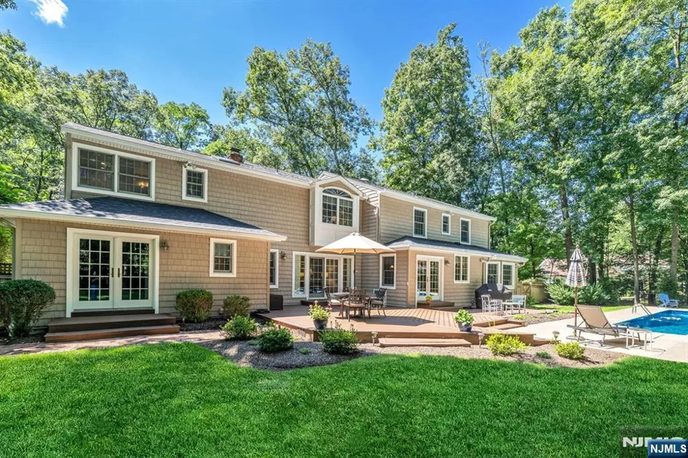 65 W Walnut Street Mahwah, NJ 07430