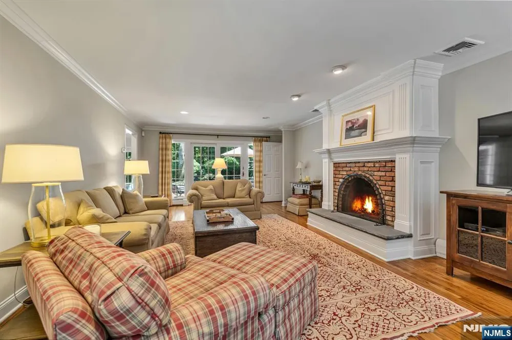 65 W Walnut Street Mahwah, NJ 07430