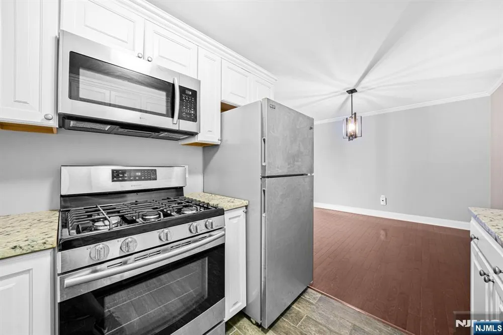 320 South Street 18H Morristown Town, NJ 07960