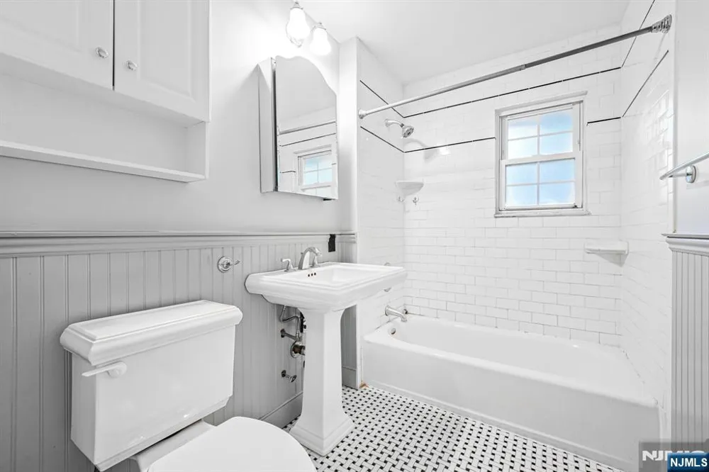 320 South Street 18H Morristown Town, NJ 07960