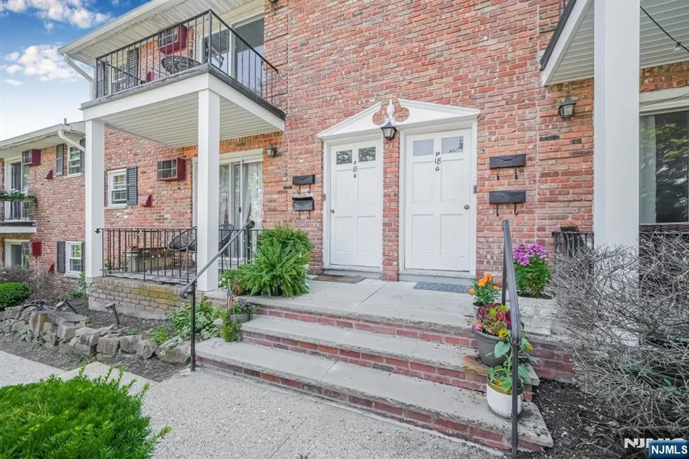 320 South Street 18H Morristown Town, NJ 07960
