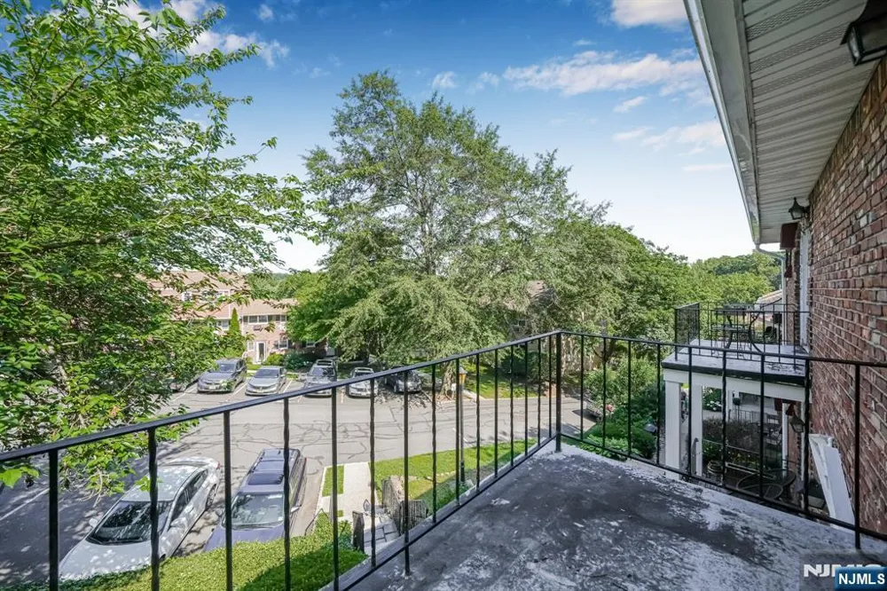 320 South Street 18H Morristown Town, NJ 07960