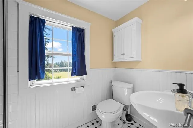 13 Lakewood Heights Drive Denver, CO 80215