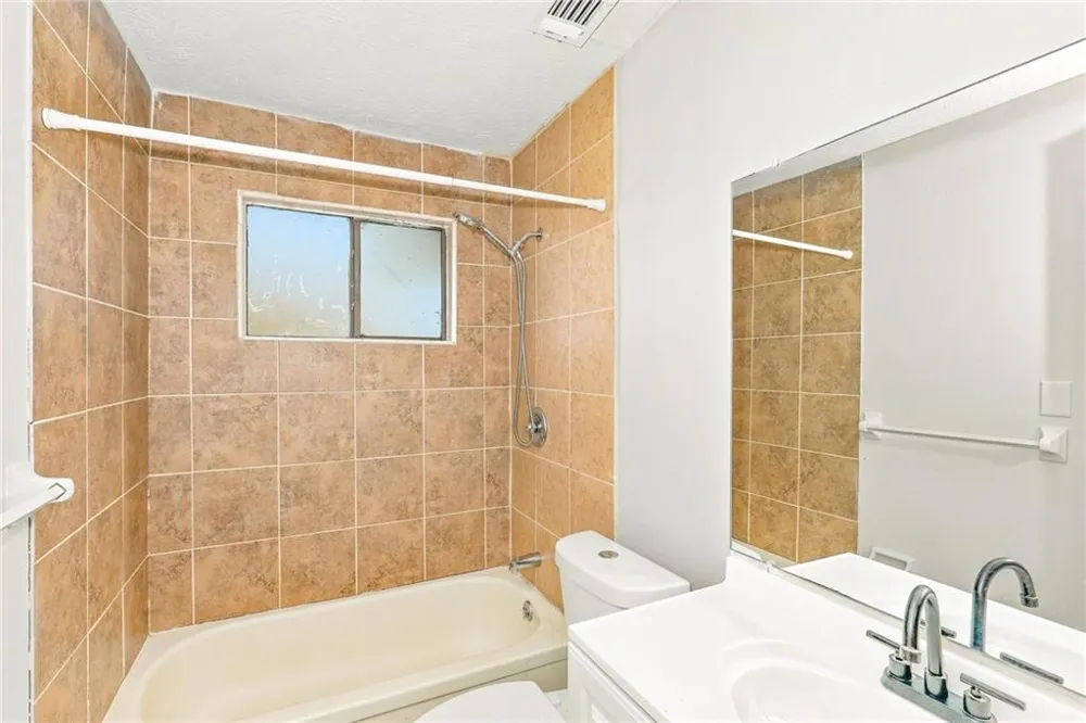 596 Crestmont Court Jonesboro, GA 30238