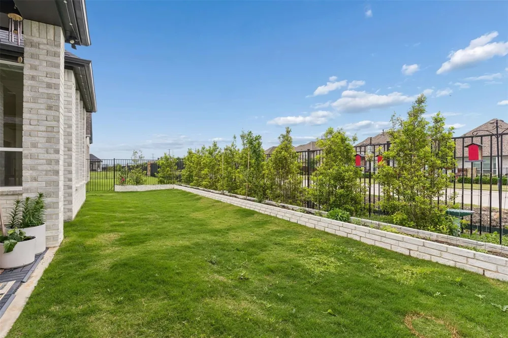 1939 Apple Tree Drive Rockwall, TX 75087