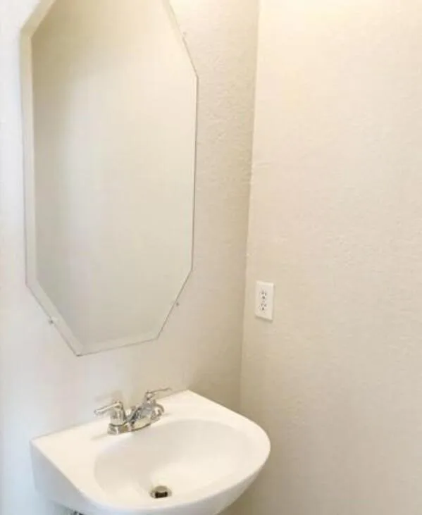 5125 Bayridge Court Fort Worth, TX 76179