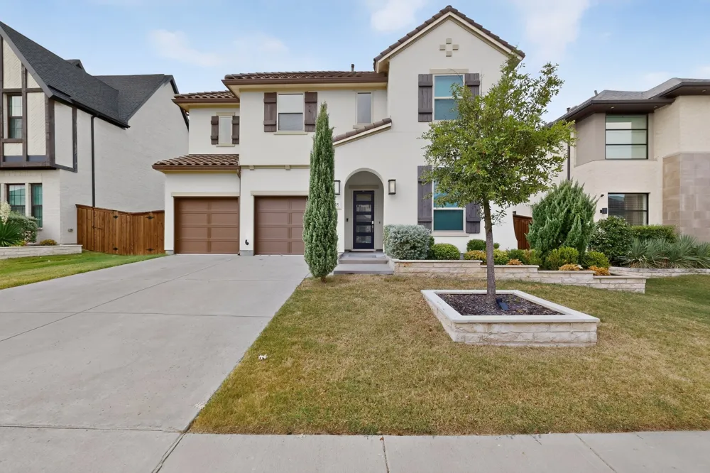 855 Emporio drive Allen, TX 75013