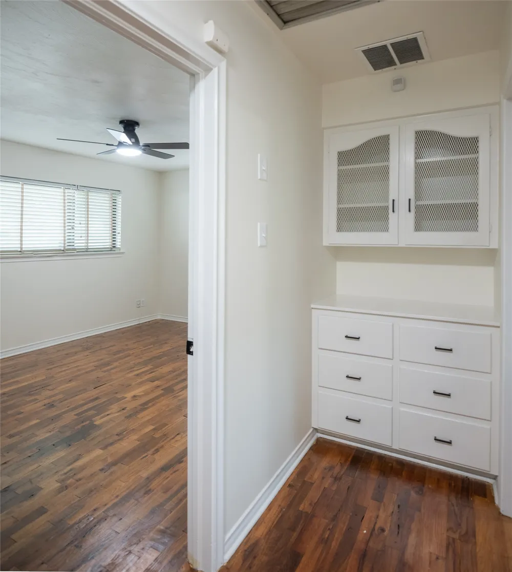 308 S Grove Road Richardson, TX 75081