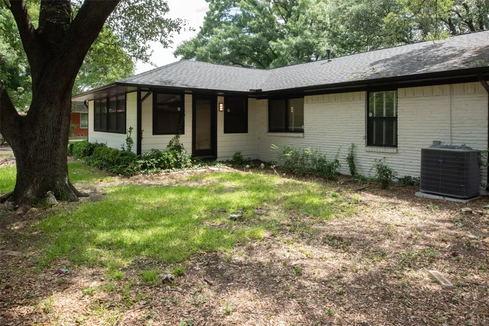 308 S Grove Road Richardson, TX 75081