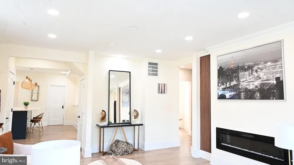 2918 E COLD SPRING LANE Baltimore, MD 21214