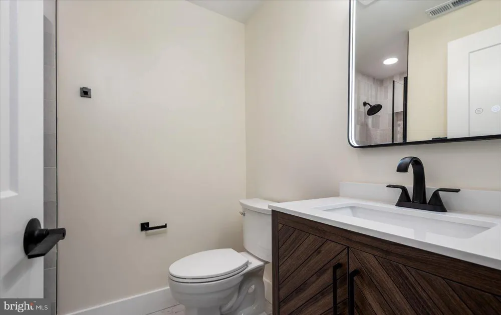 2918 E COLD SPRING LANE Baltimore, MD 21214