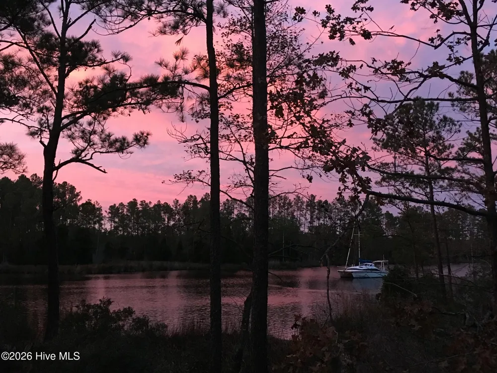 931 Schrams Beach Road Belhaven, NC 27810