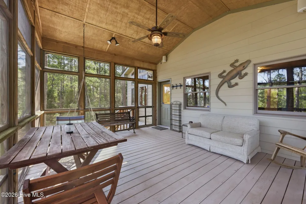 931 Schrams Beach Road Belhaven, NC 27810